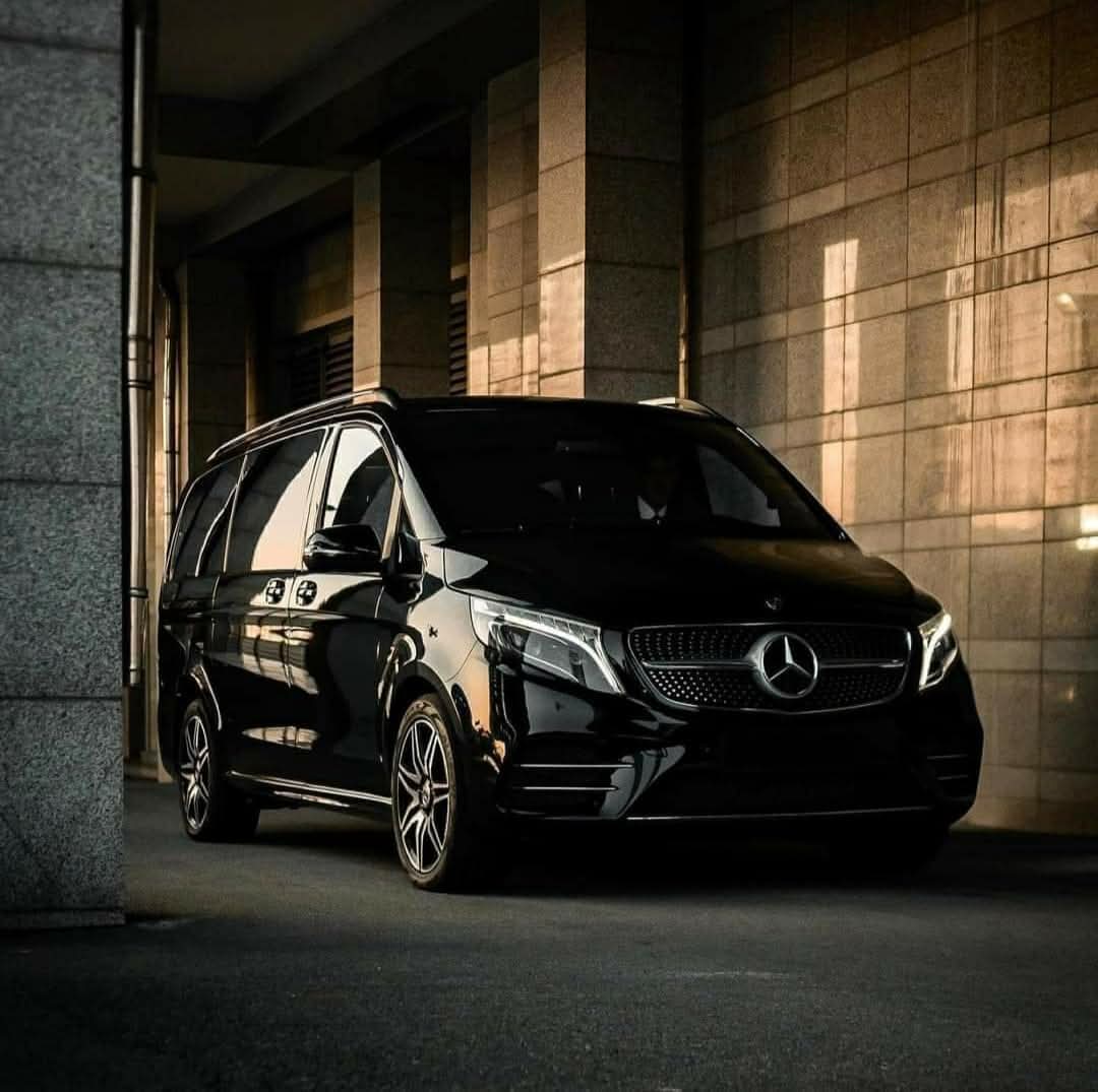 PREMIUM MINIVAN